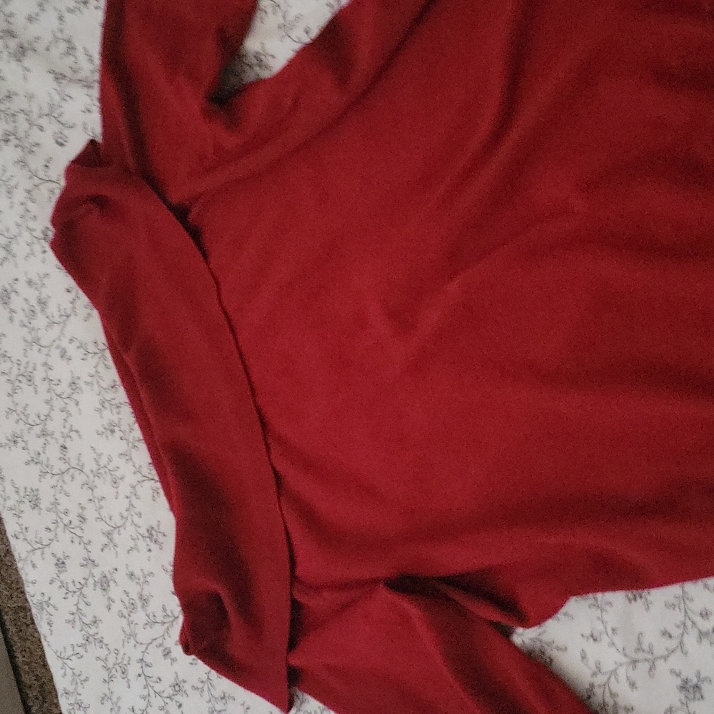 Long sleeve red sweater/ shirt
